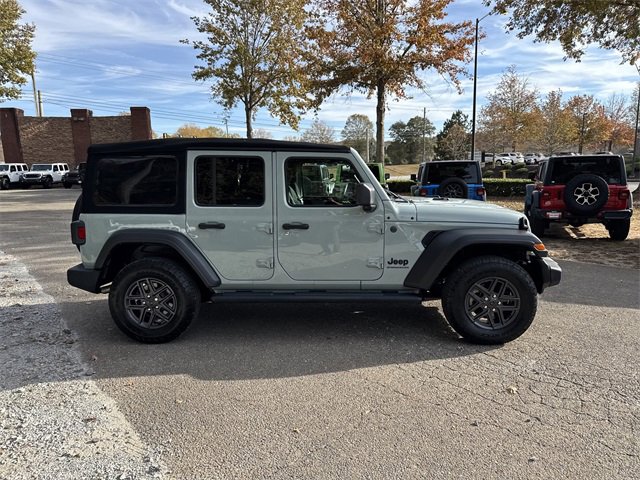Used 2024 Jeep Wrangler Sport image 4