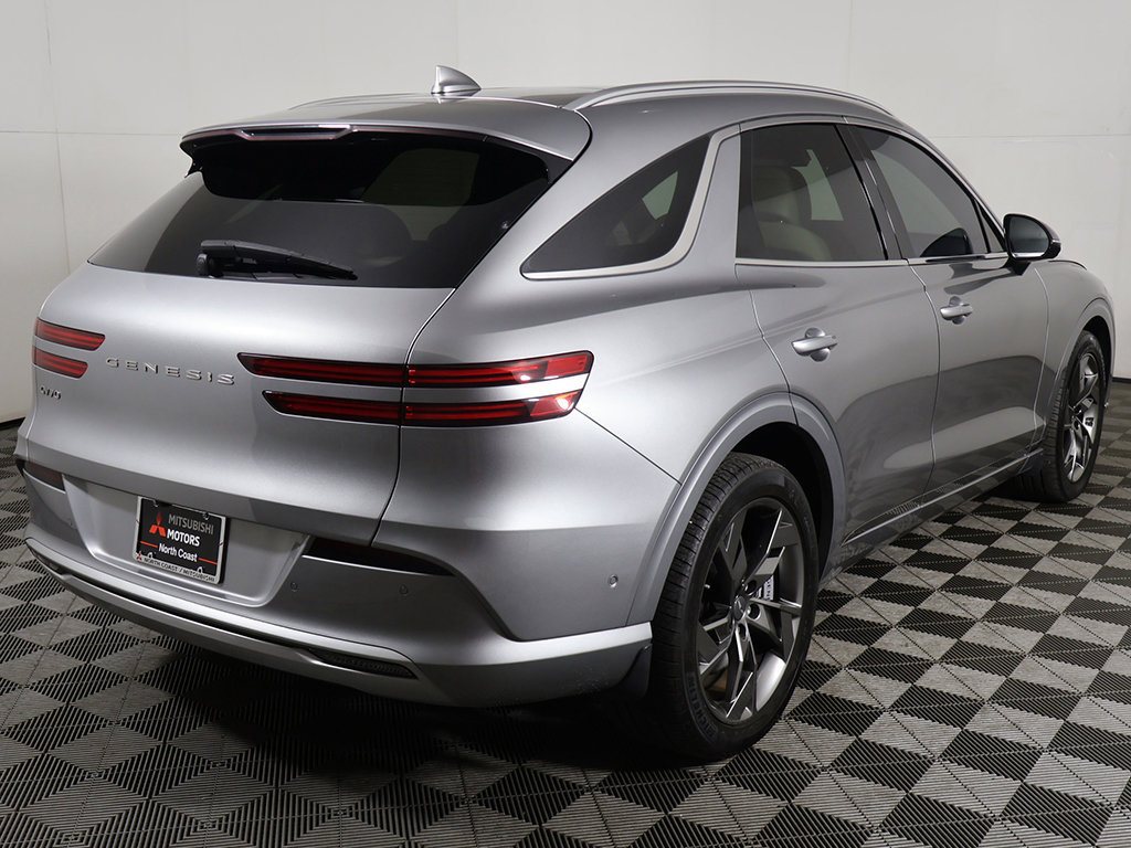 Used 2025 Genesis Electrified GV70 AWD/4WD image 12