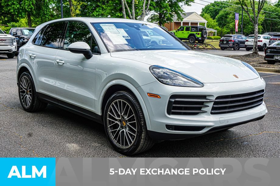 Used 2022 Porsche Cayenne Platinum Edition AWD/4WD image 3