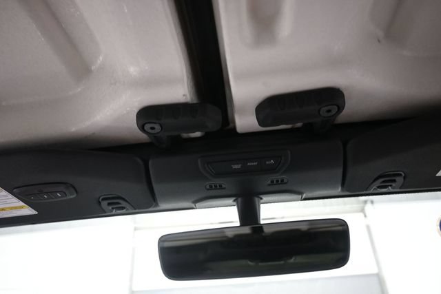 Used 2022 Jeep Wrangler Rubicon w/ LED Lighting Group AWD/4WD image 12