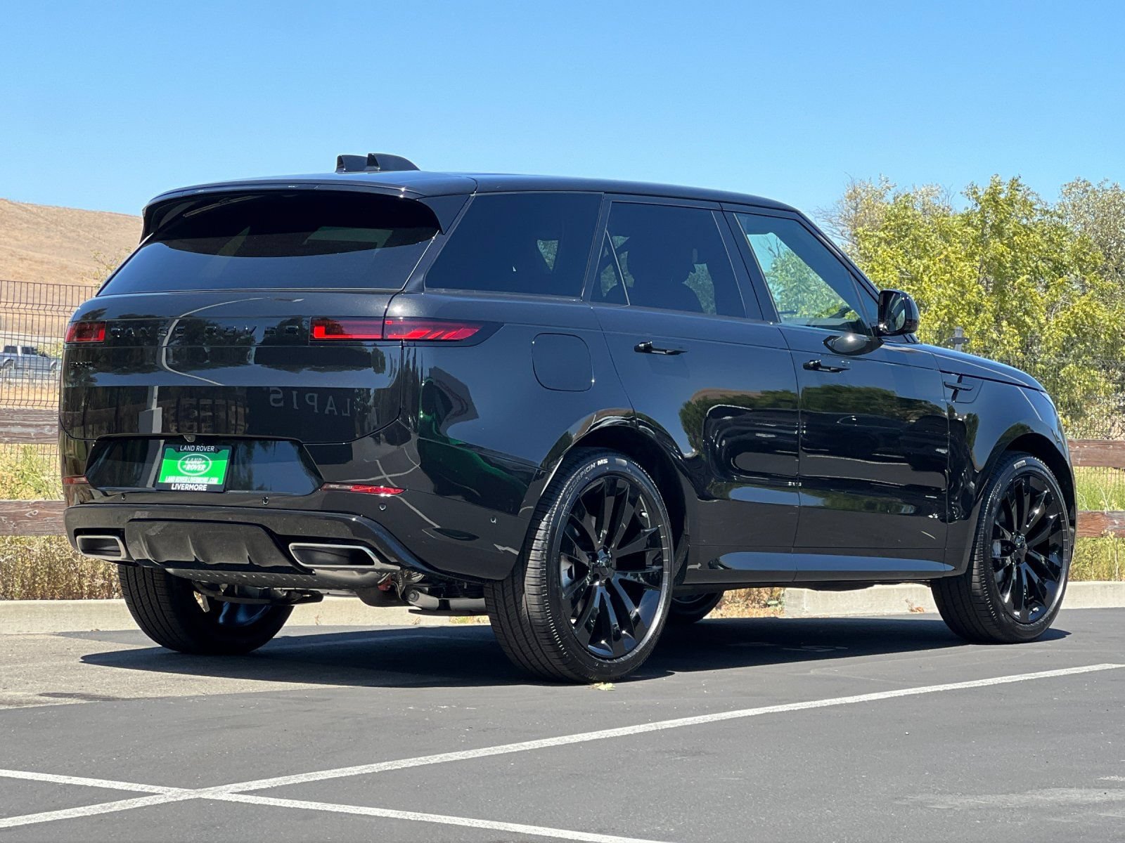 New 2026 Land Rover Range Rover Sport Dynamic SE AWD/4WD image 6