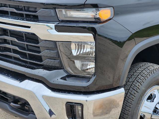 New 2026 Chevrolet Silverado 3500 LT w/ Convenience Package AWD/4WD image 6