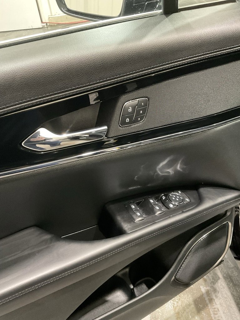 Used 2023 Lincoln Nautilus FWD image 7