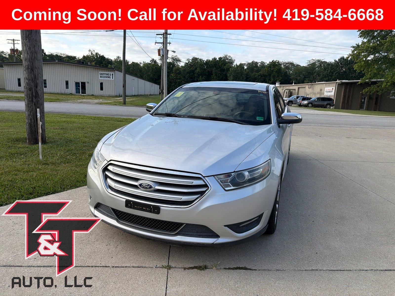 Used 2015 Ford Taurus Limited FWD image 4