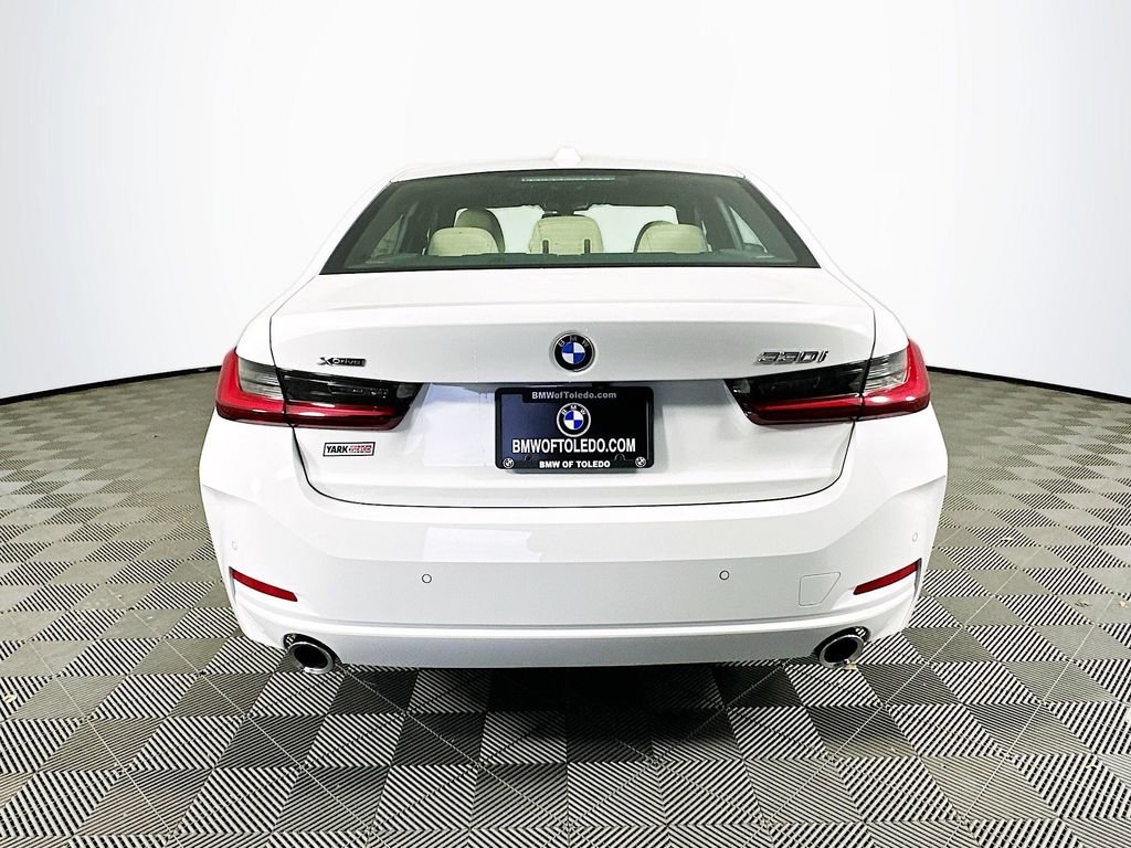 New 2026 BMW 330i xDrive Sedan w/ Premium Package image 8