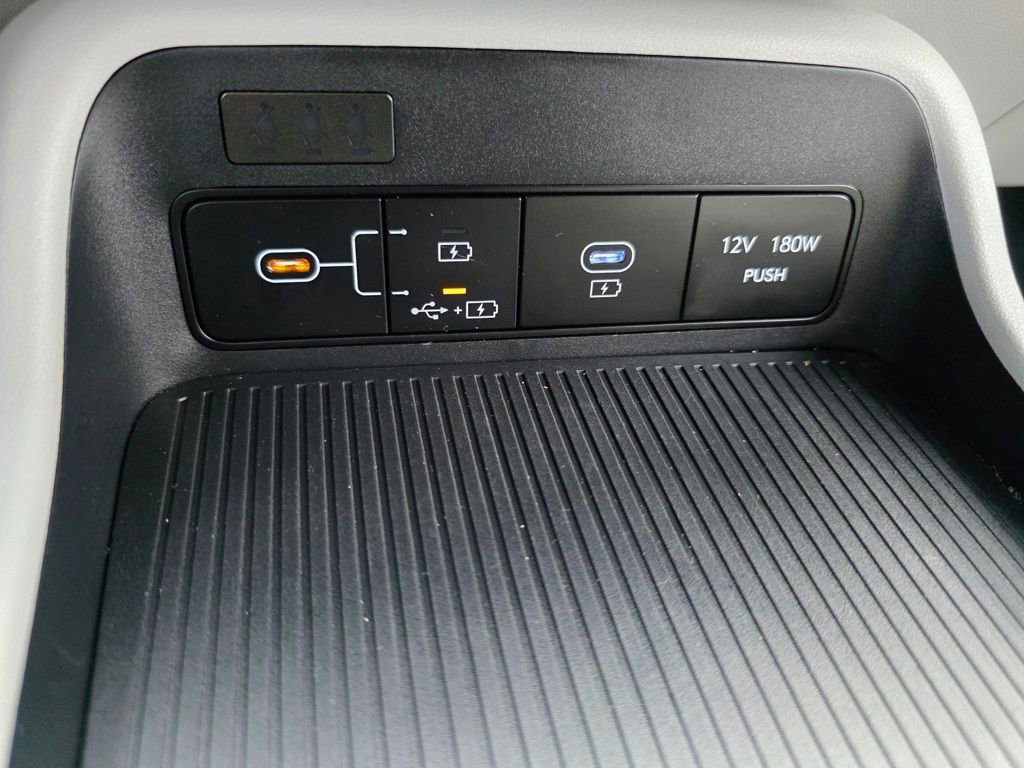 Used 2024 Hyundai Kona SEL image 33