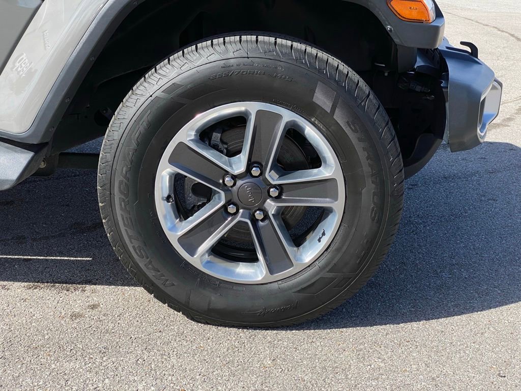 Used 2020 Jeep Wrangler Unlimited Sahara image 31