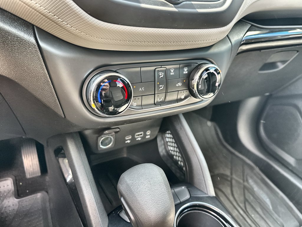 Used 2021 Chevrolet TrailBlazer LT w/ Driver Confidence Package FWD image 27