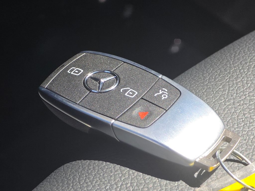 New 2026 Mercedes-Benz GLA 250 4MATIC image 38
