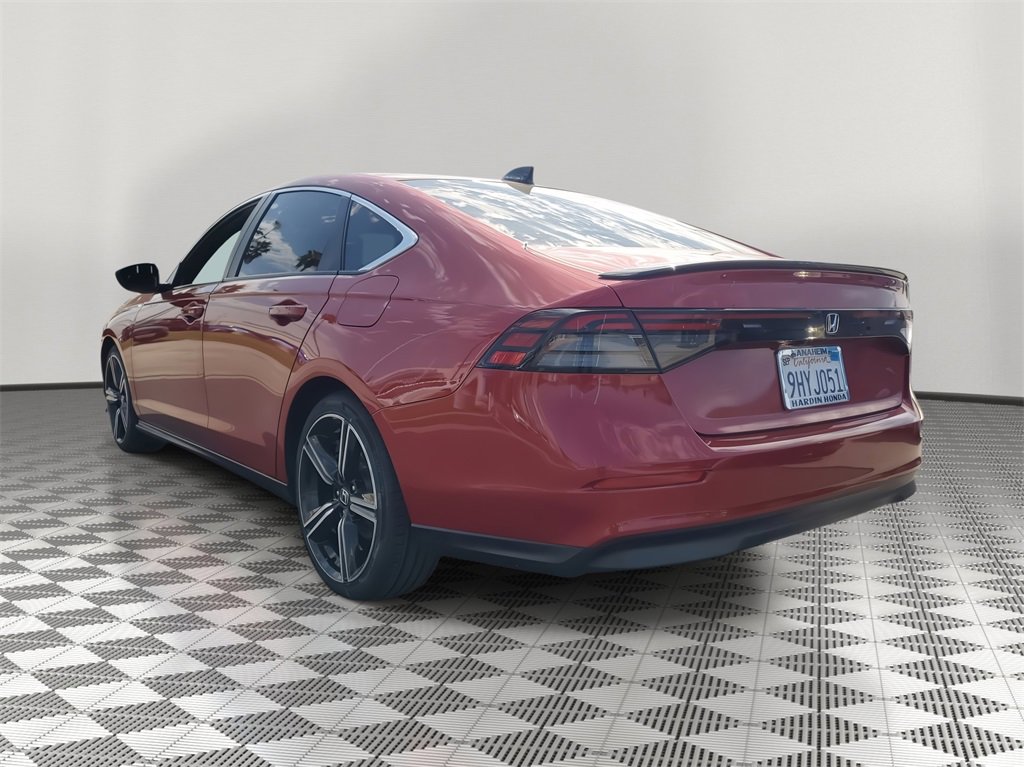 Used 2023 Honda Accord Sport image 4