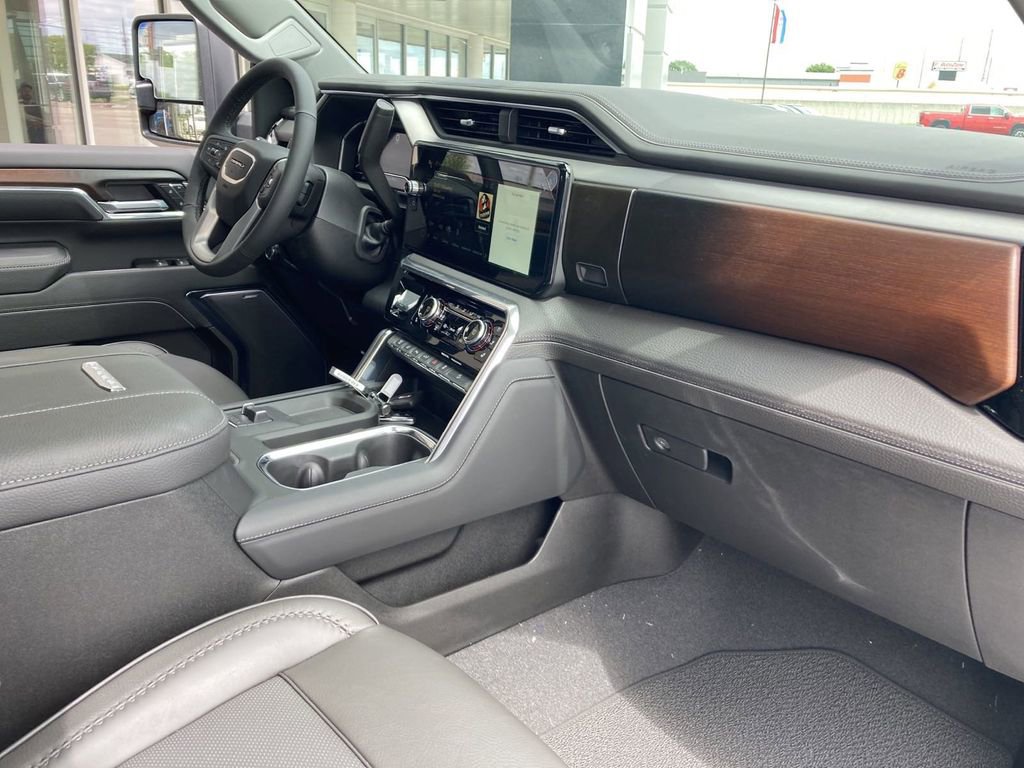 New 2024 GMC Sierra 2500 Denali w/ Technology Package image 36