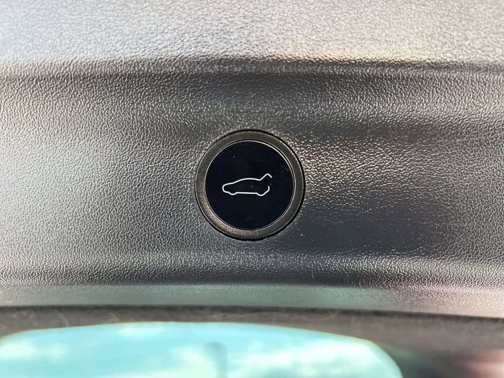 Used 2023 Tesla Model Y Long Range image 49