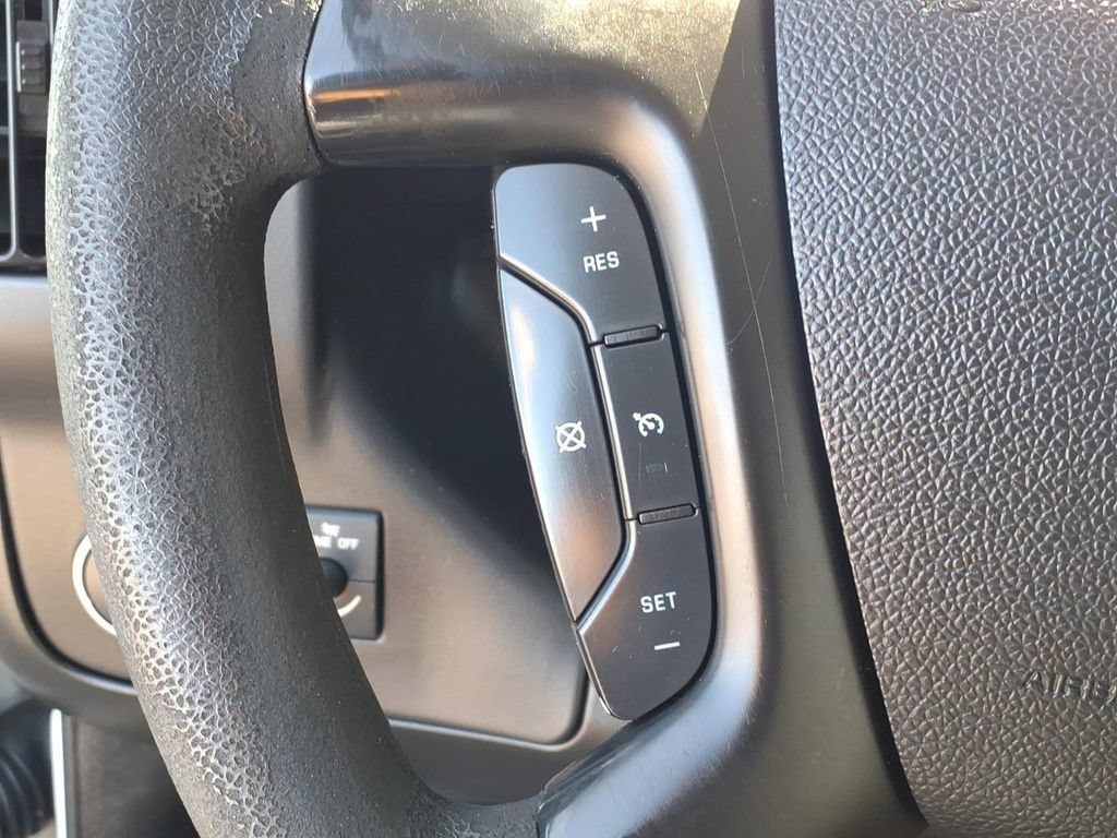 Used 2014 GMC Savana 2500 Extended RWD image 9