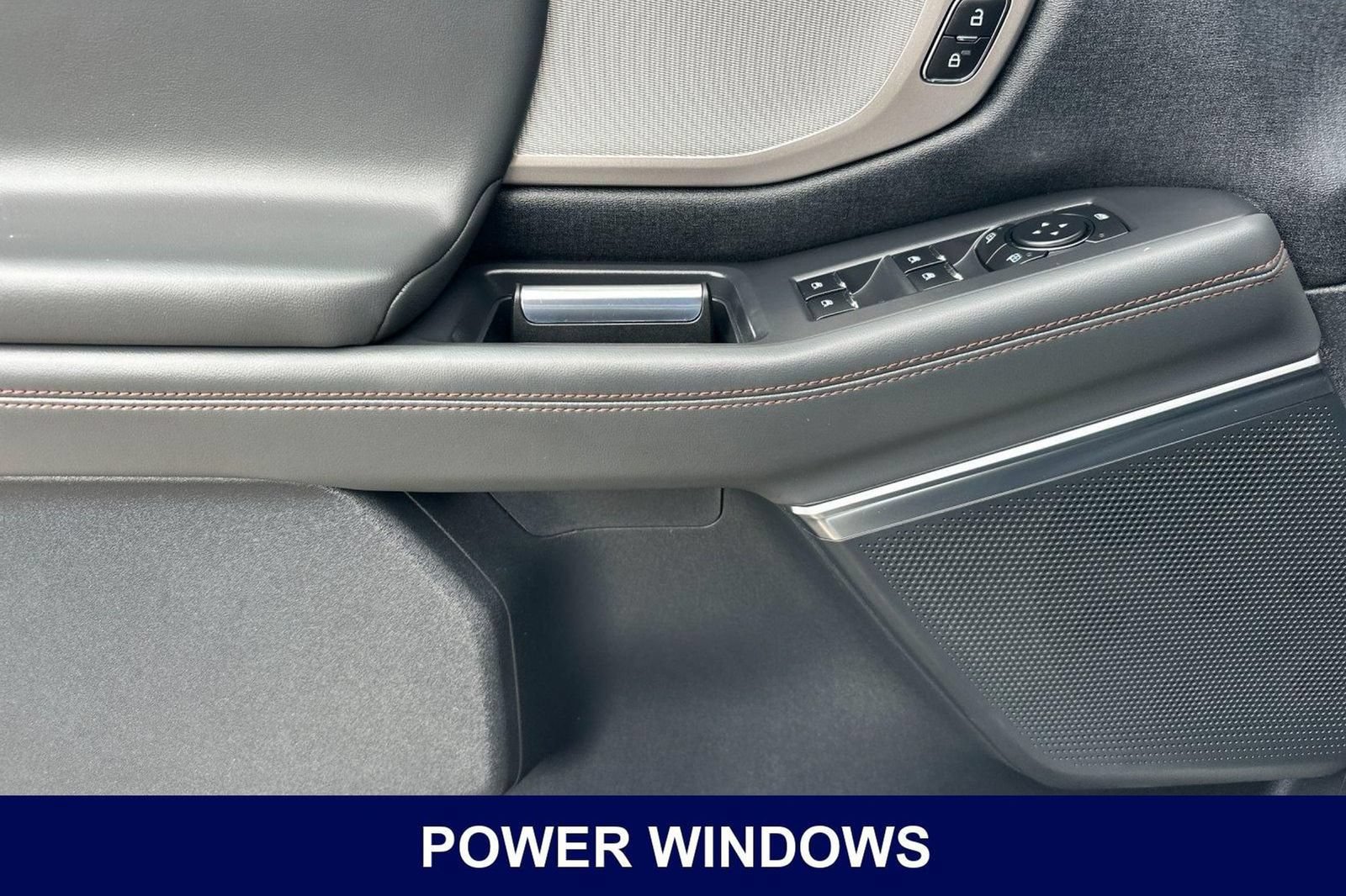 Used 2025 Ford Expedition Max Active RWD image 11