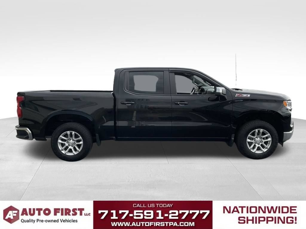 Used 2024 Chevrolet Silverado 1500 LT w/ Z71 Off-Road Package AWD/4WD image 3