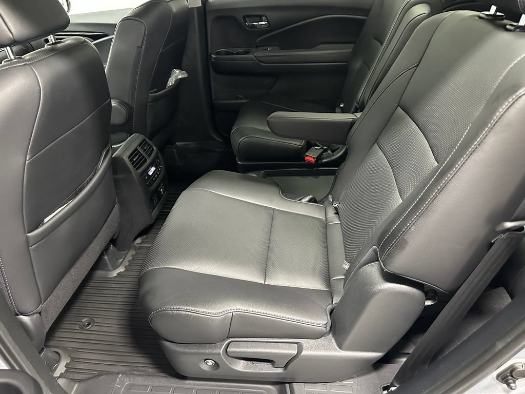Used 2019 Honda Pilot Elite image 44