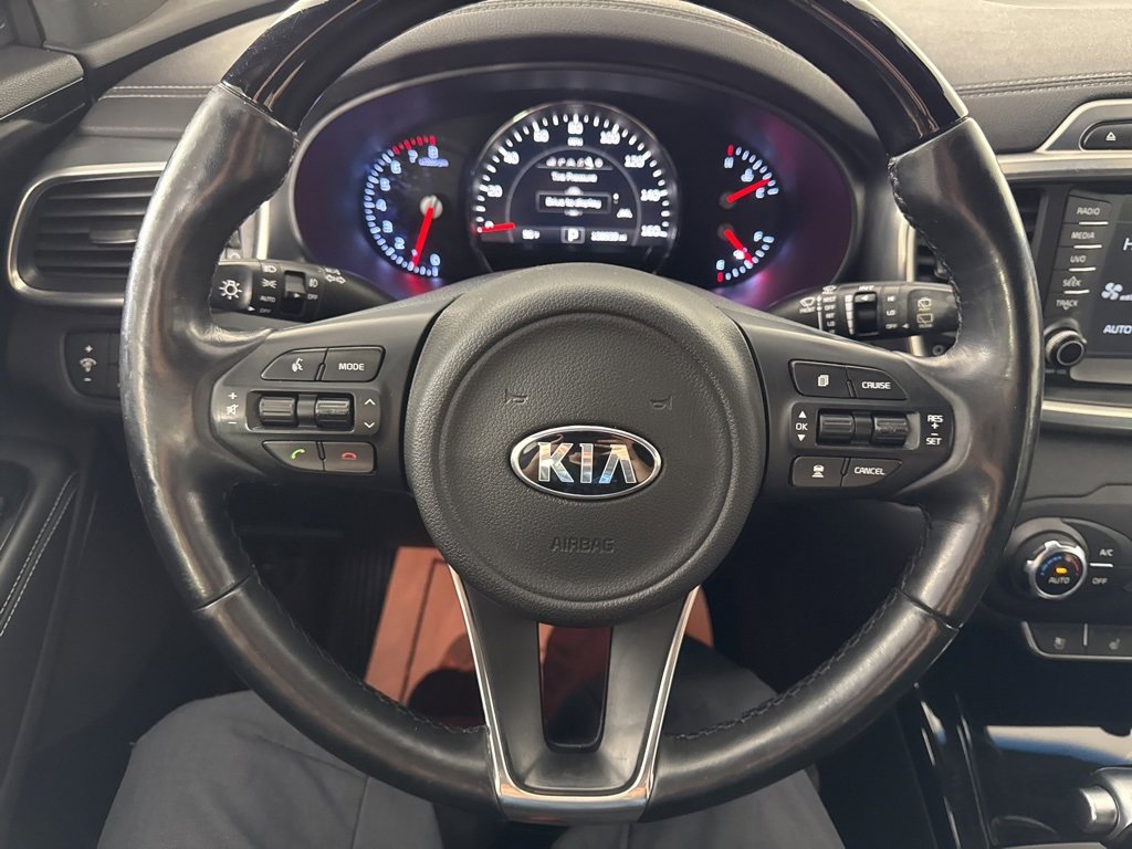 Used 2017 Kia Sorento SX image 28
