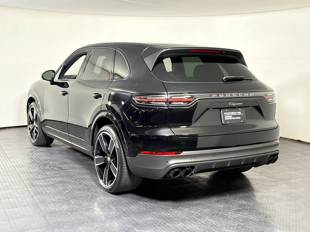 Certified 2023 Porsche Cayenne Platinum Edition AWD/4WD image 3