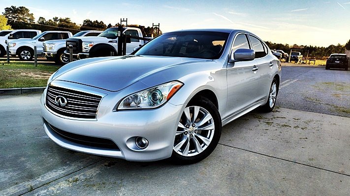 Used 2011 INFINITI M37 w/ Premium Pkg