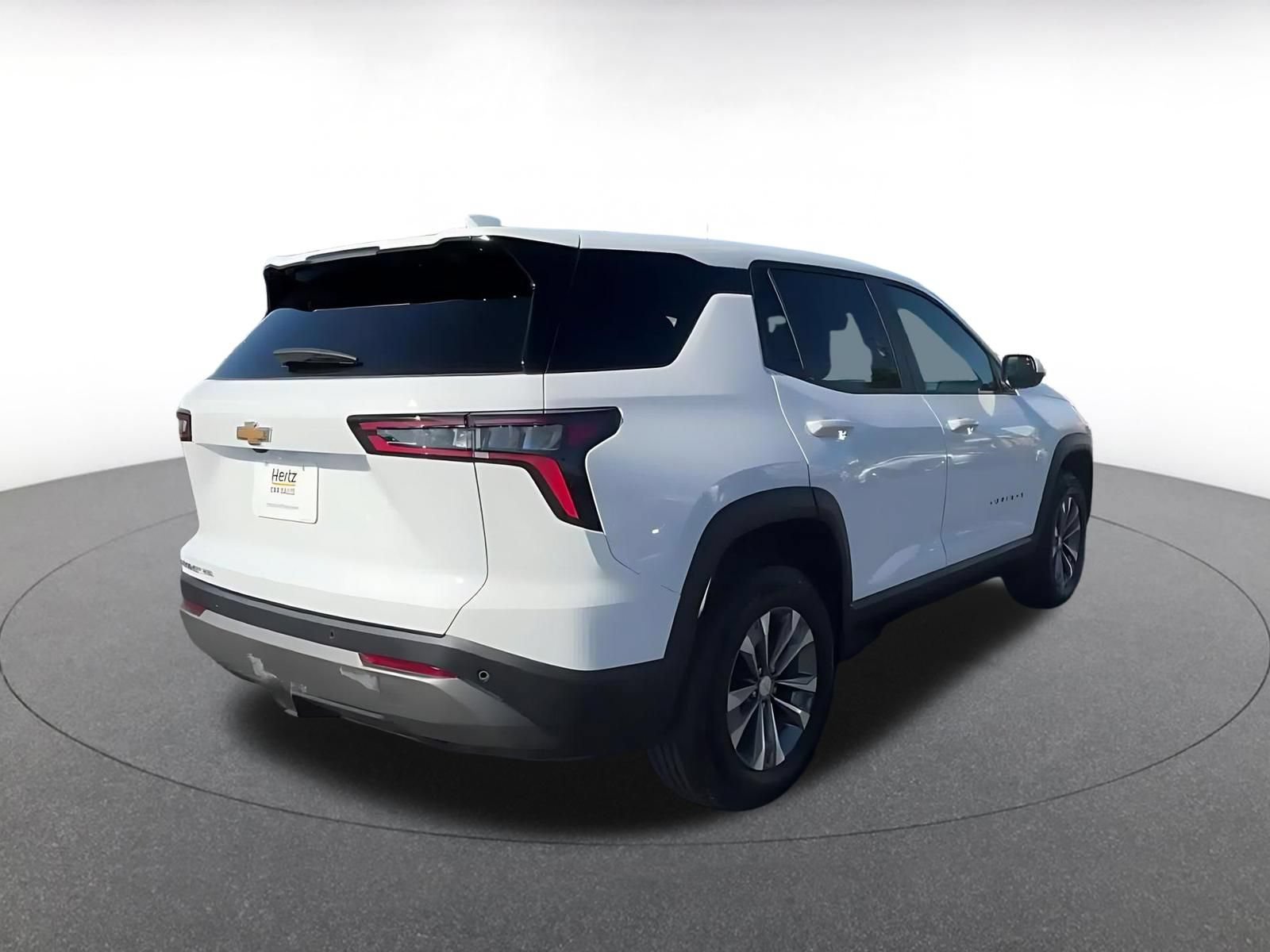 Used 2025 Chevrolet Equinox LT AWD/4WD image 14