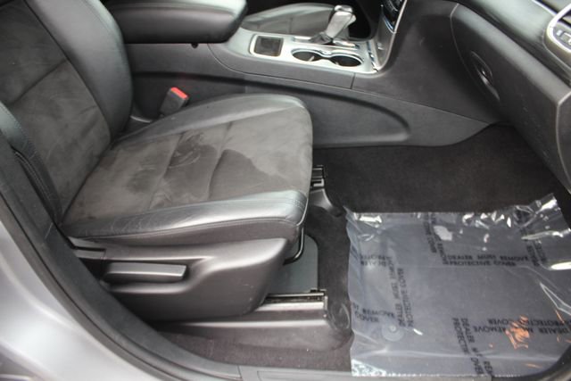 Used 2020 Jeep Grand Cherokee Altitude AWD/4WD image 32