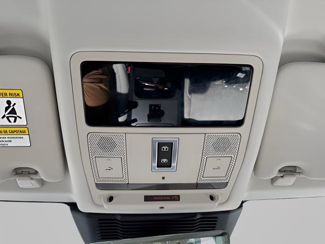 New 2025 Land Rover Discovery Sport S image 30