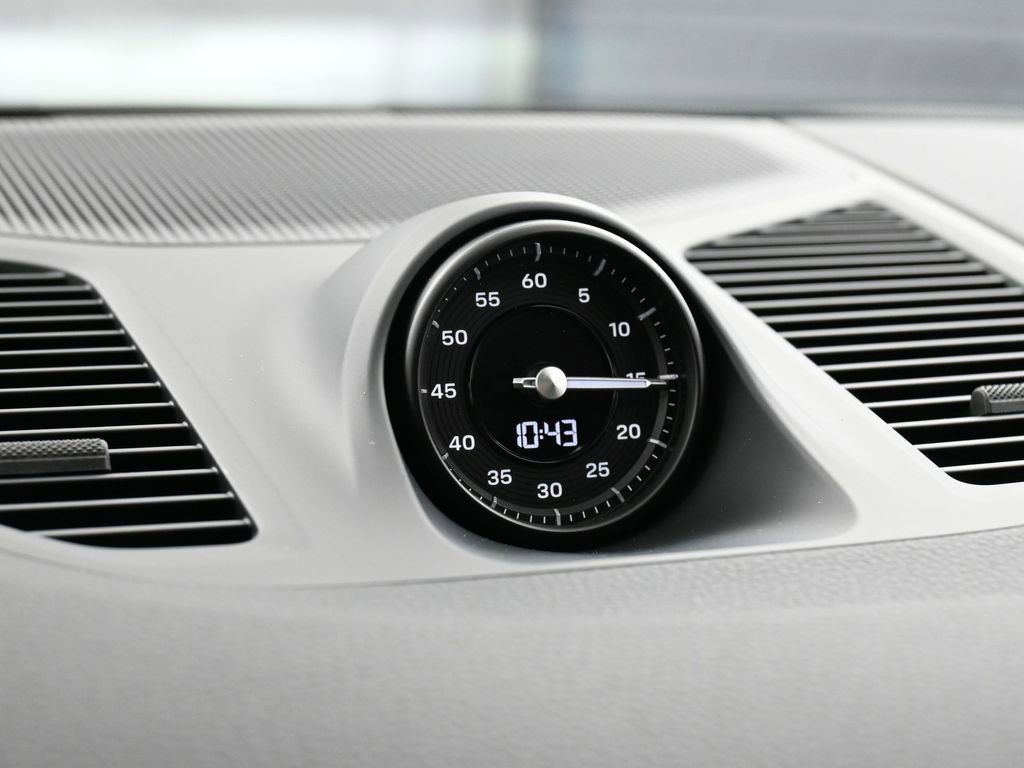 New 2026 Porsche Cayenne S image 20