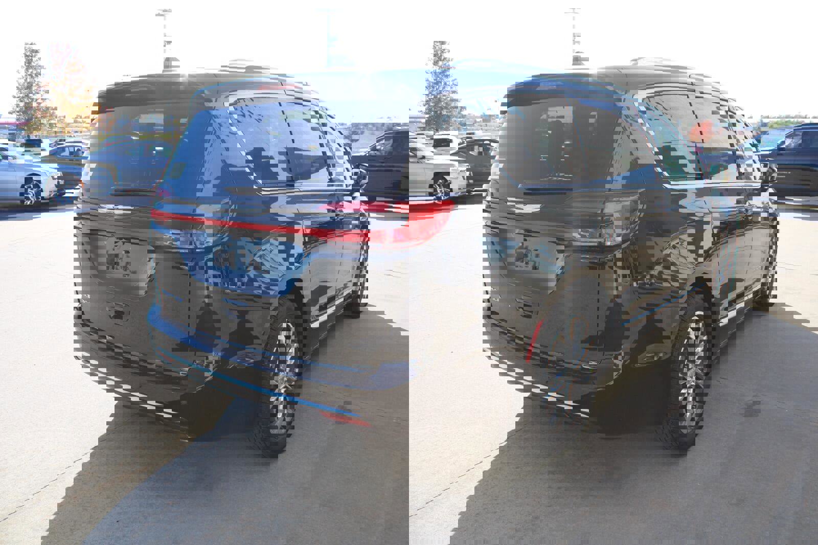 New 2026 Chrysler Pacifica Pinnacle image 7