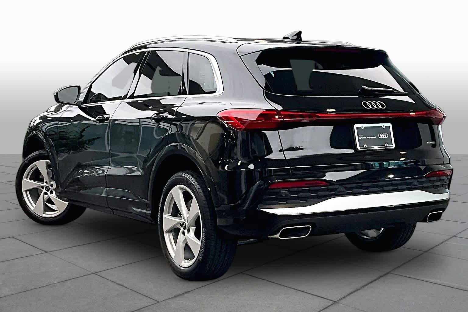 Certified 2025 Audi Q5 Premium AWD/4WD image 12