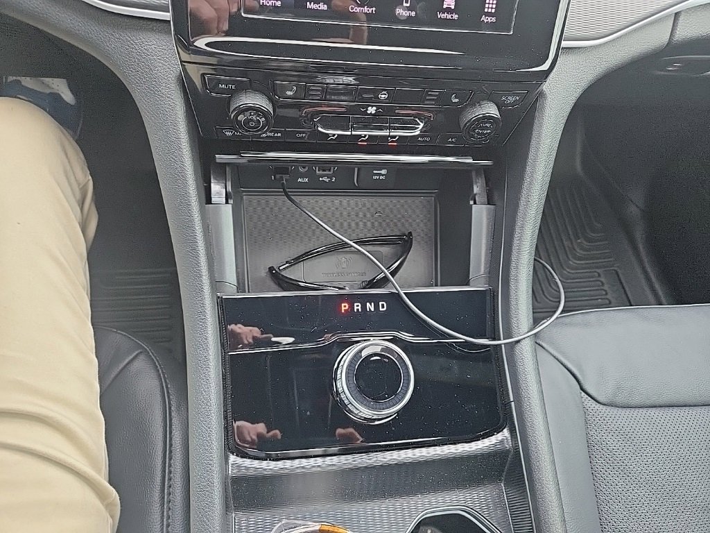 Used 2025 Jeep Grand Cherokee Laredo X w/ Luxury Tech Group I image 29