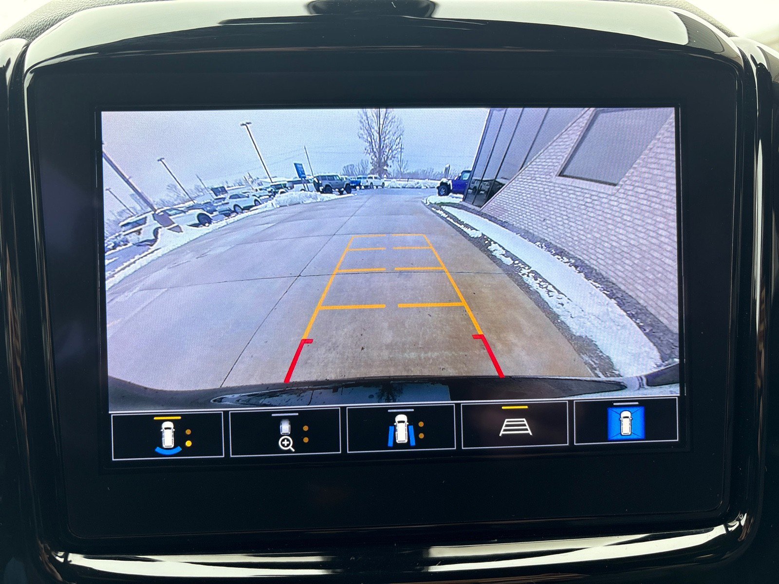 Used 2023 Chevrolet Traverse RS image 24