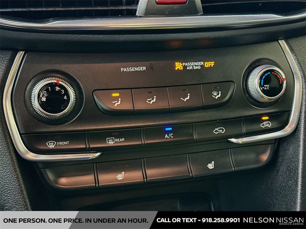 Used 2019 Hyundai Santa Fe SEL image 15