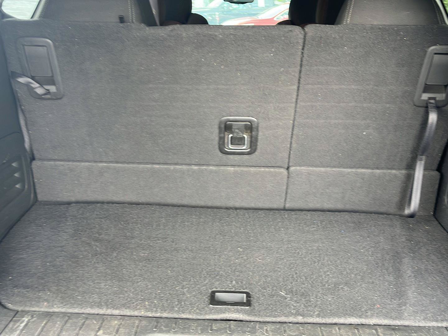 Used 2015 Chevrolet Traverse LT FWD image 23