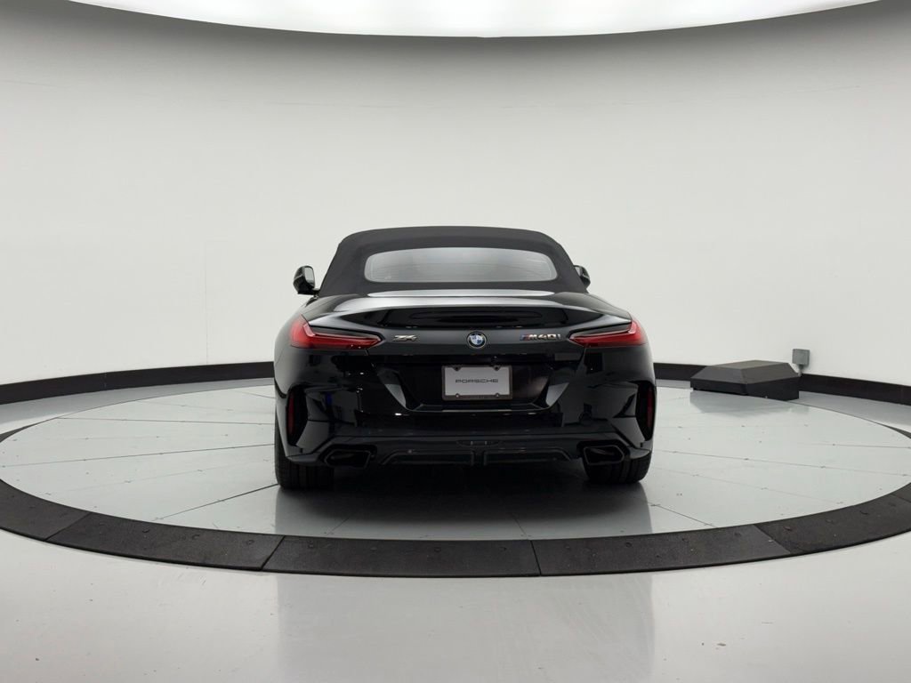 Used 2022 BMW Z4 M40i w/ Premium Package image 8