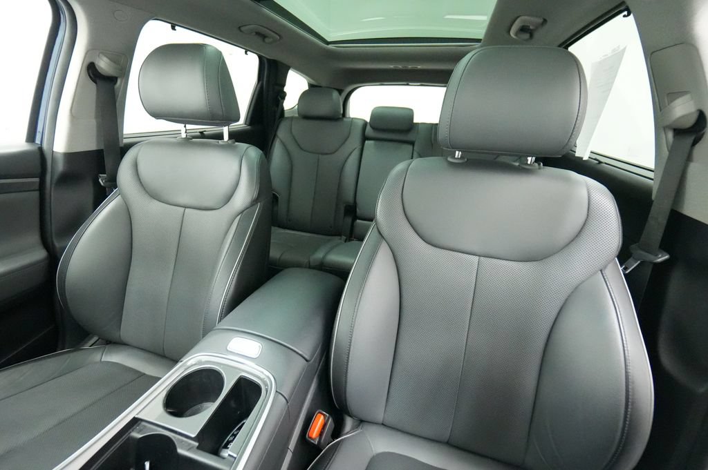 Used 2022 Hyundai Santa Fe Limited AWD/4WD image 14