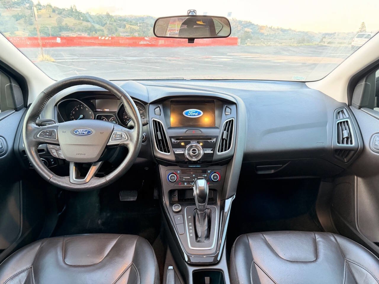 Used 2017 Ford Focus Titanium image 22