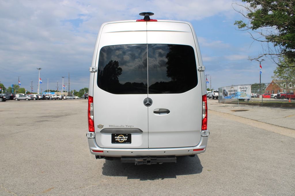 Used 2021 Mercedes-Benz Sprinter 3500 image 8