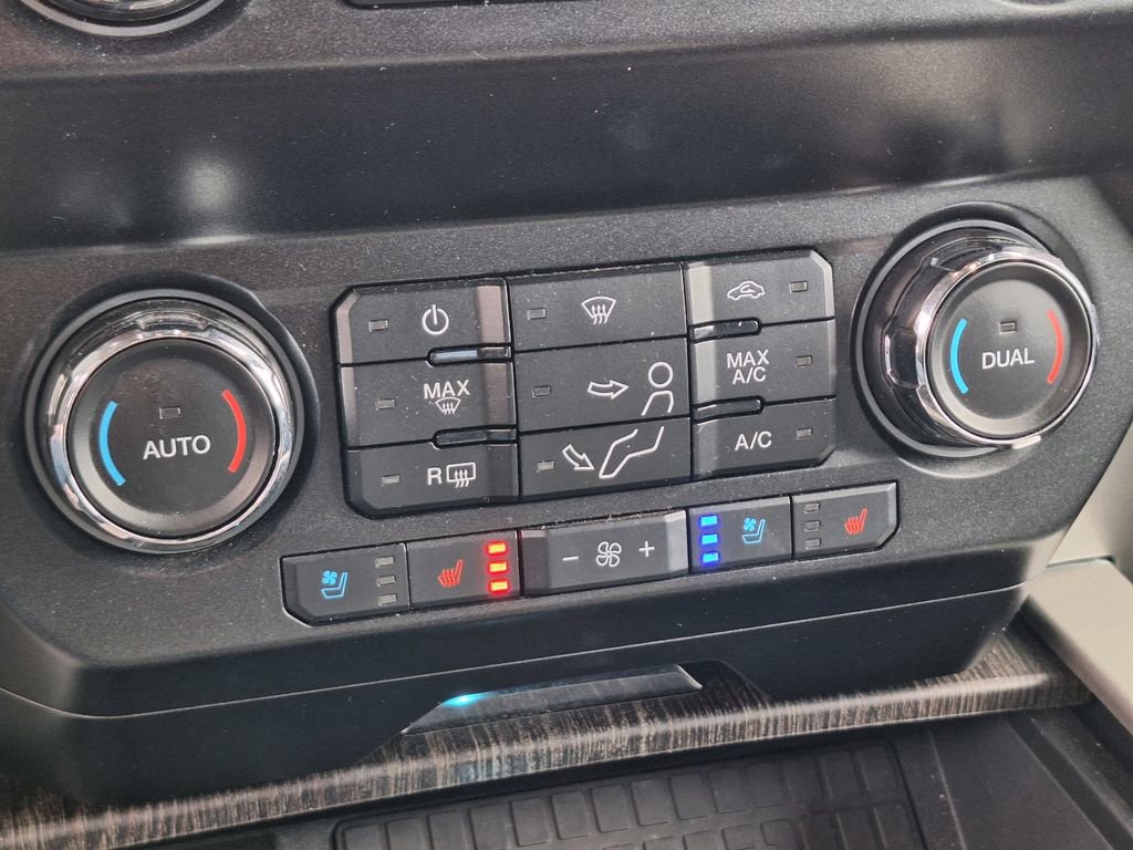 Used 2020 Ford F250 Lariat w/ Lariat Ultimate Package AWD/4WD image 20