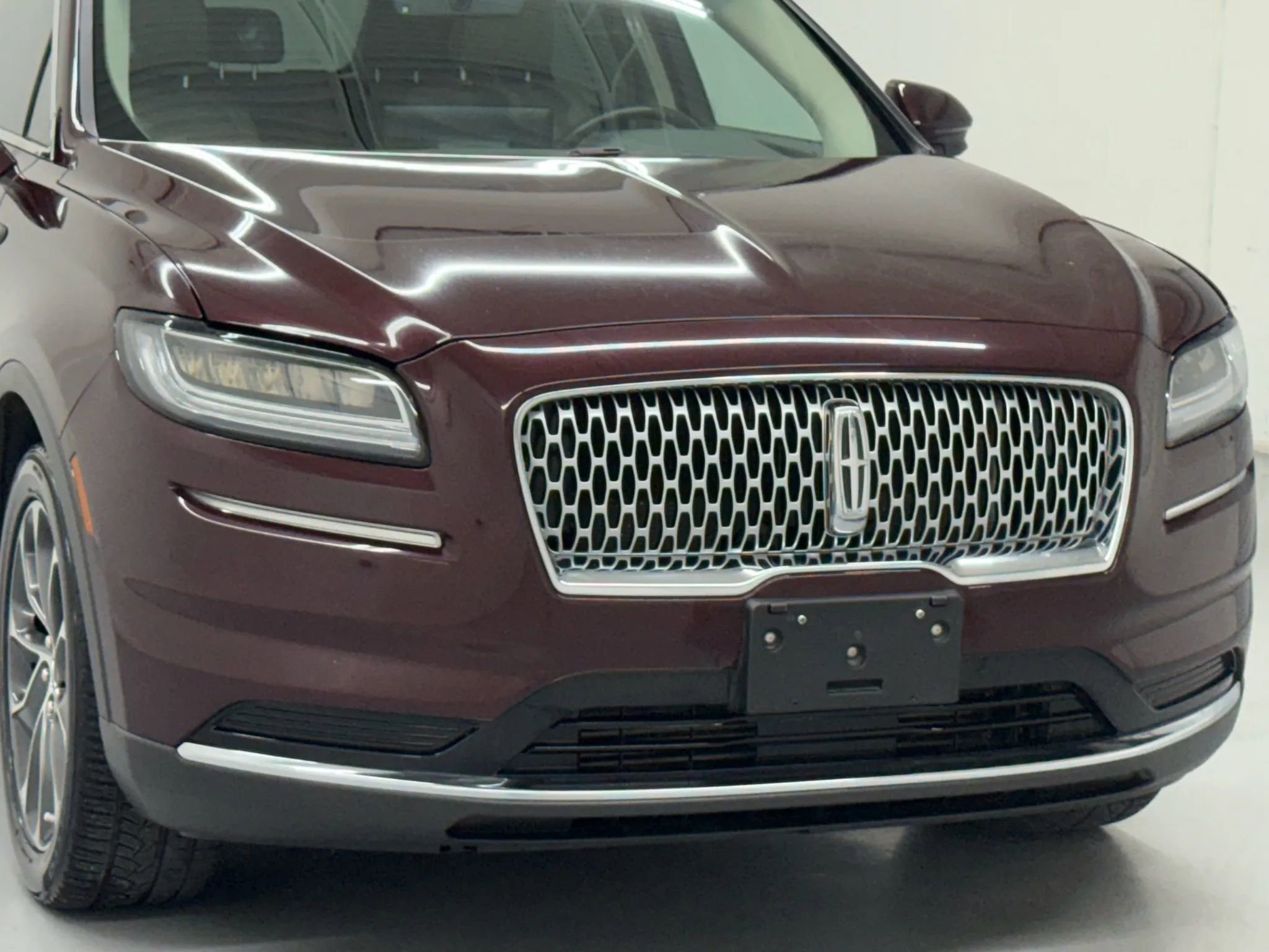 Used 2021 Lincoln Nautilus Reserve w/ Class II Trailer Tow Package image 10