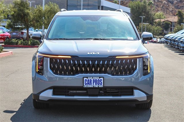 New 2026 Kia Carnival EX image 3