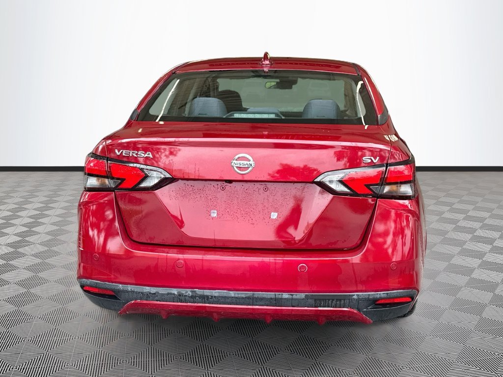 Used 2022 Nissan Versa SV FWD image 7