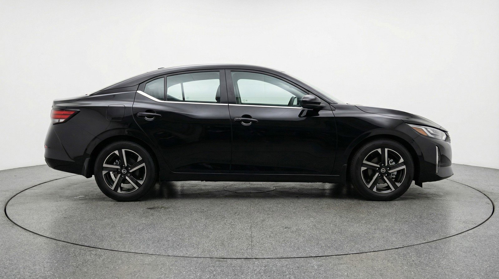 Used 2025 Nissan Sentra SV FWD image 11