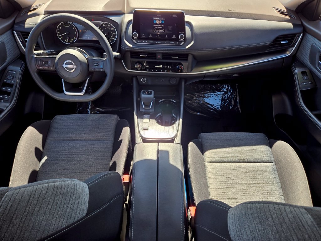 Certified 2023 Nissan Rogue SV FWD image 15
