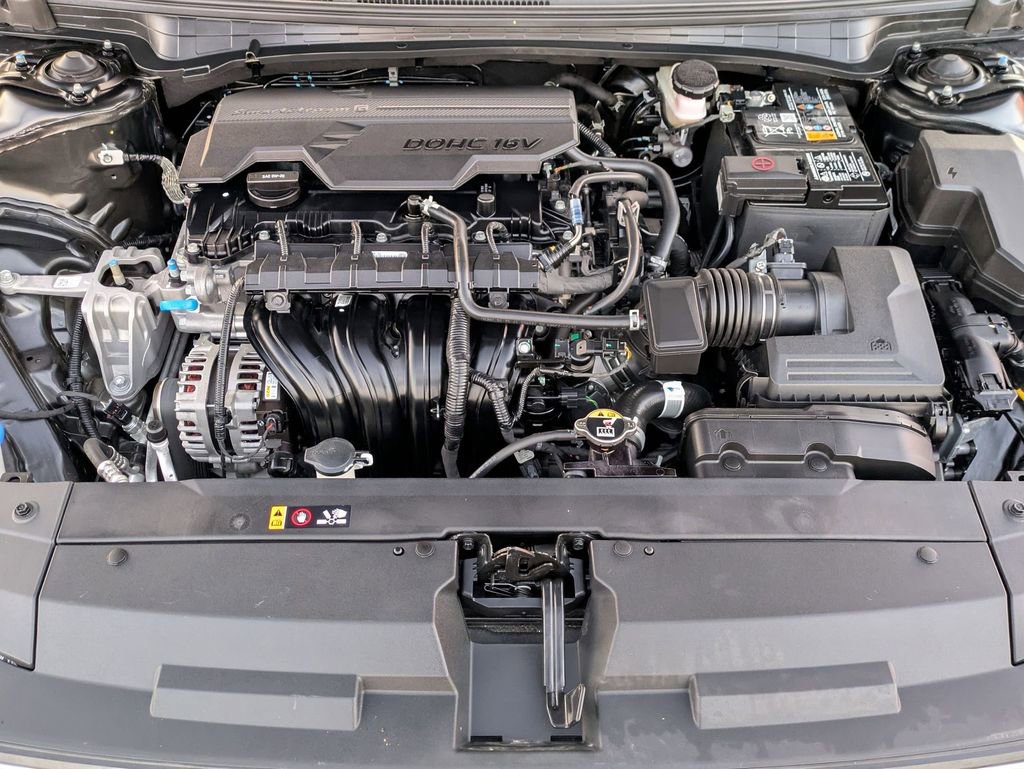 Used 2025 Kia K4 LXS image 30