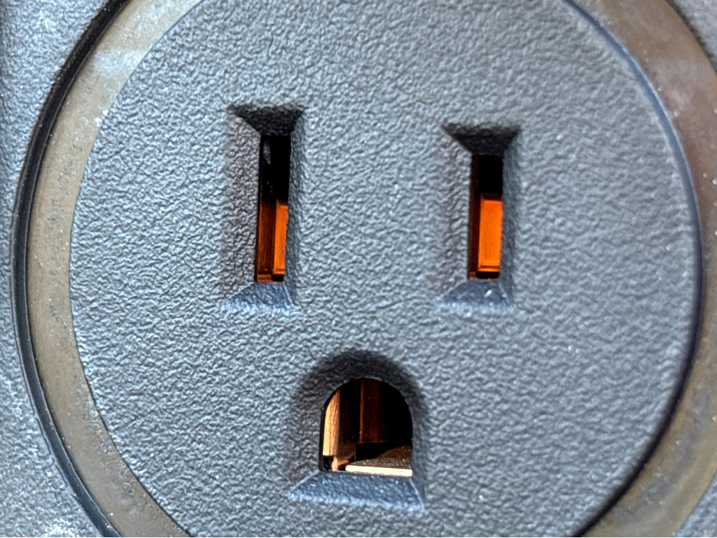 Used 2022 Chevrolet Silverado 1500 Custom image 24