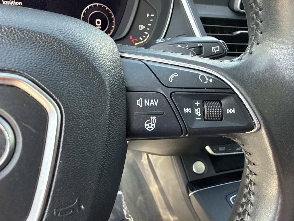Used 2020 Audi Q5 e Premium Plus w/ Premium Plus Package AWD/4WD image 37