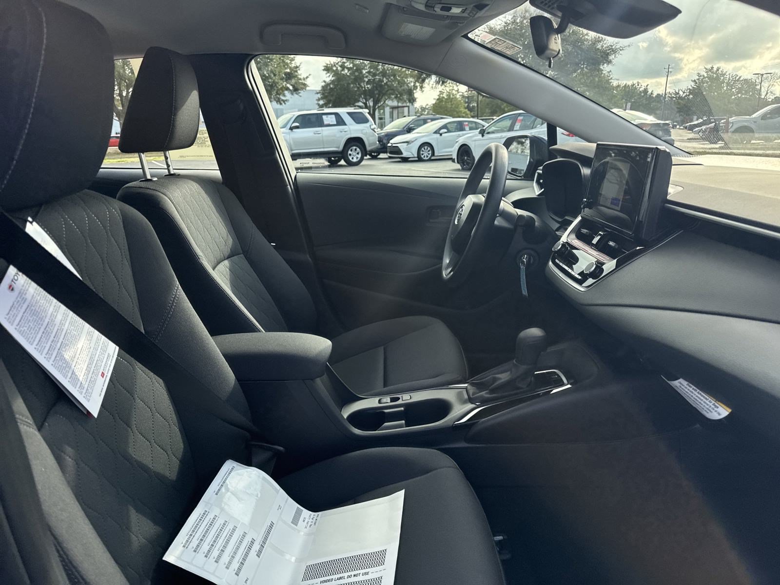 New 2025 Toyota Corolla LE FWD image 31
