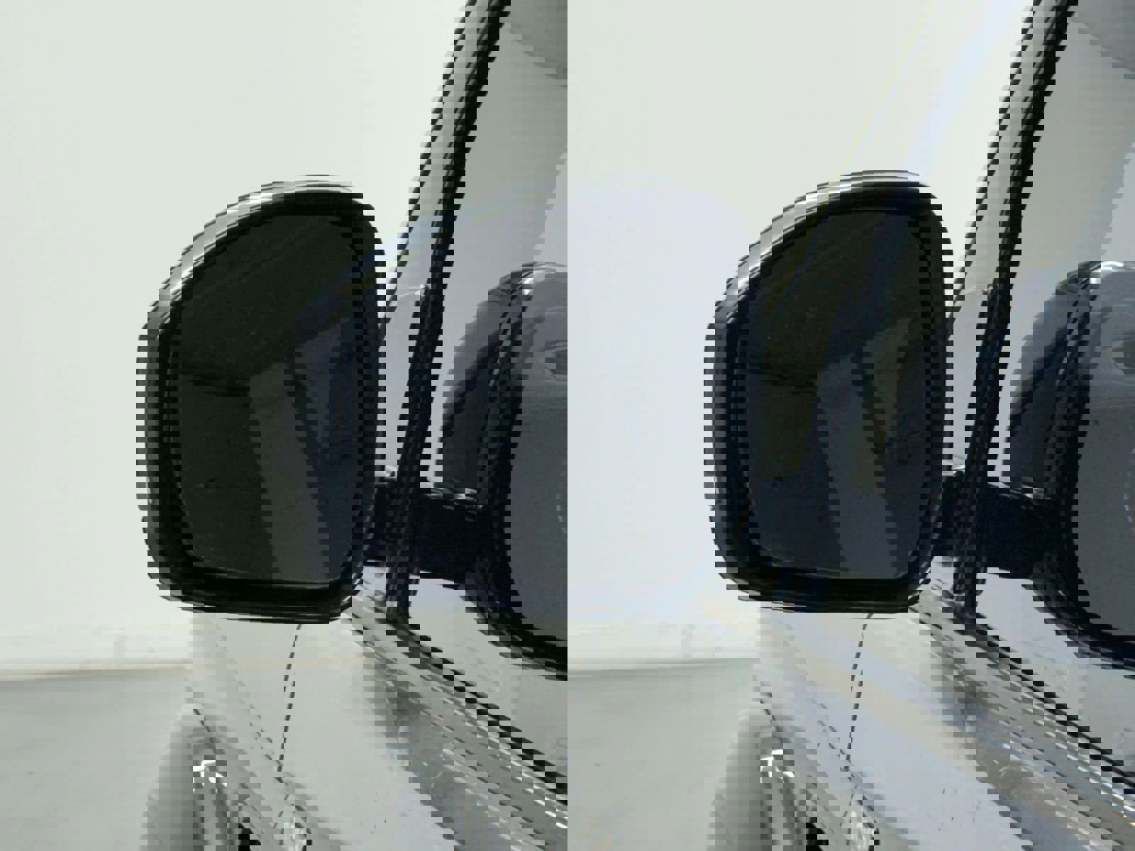 Used 2016 Land Rover LR4 HSE image 47