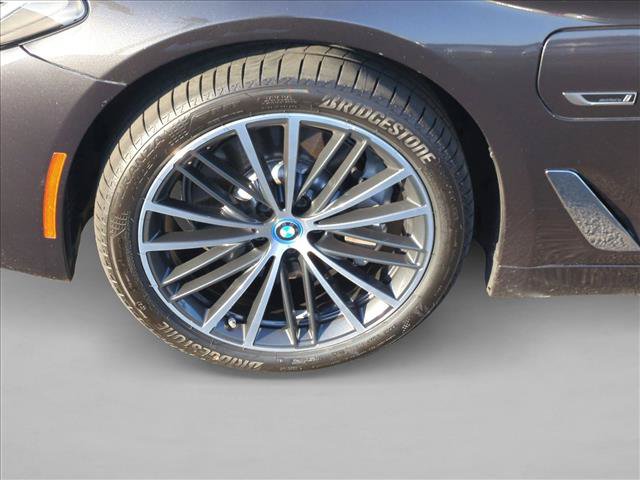 Used 2023 BMW 530e w/ Convenience Package RWD image 25