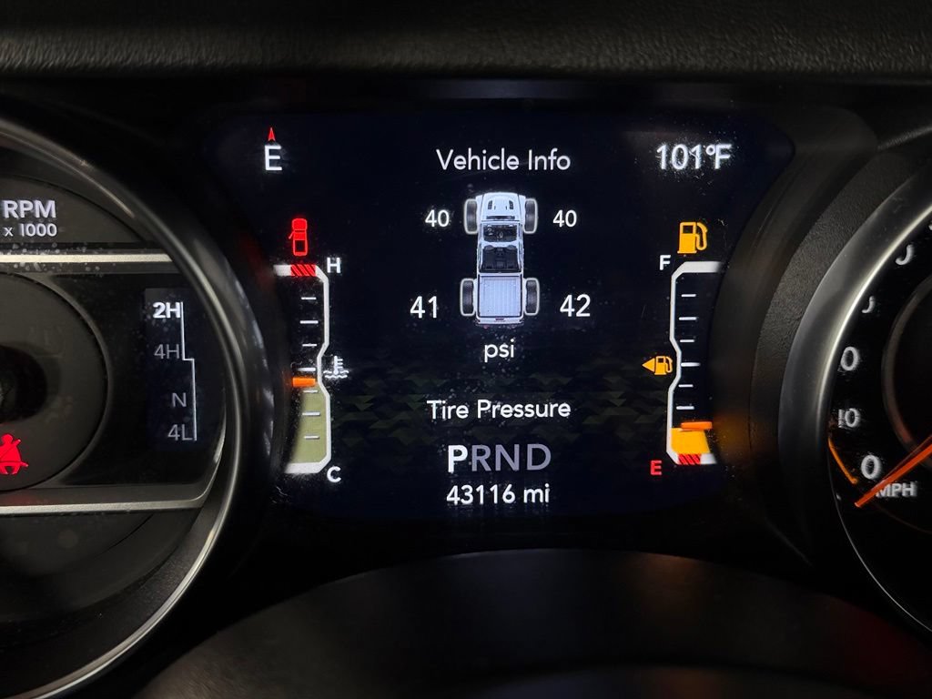 Certified 2023 Jeep Gladiator Overland w/ Popular Equipment Package AWD/4WD image 15
